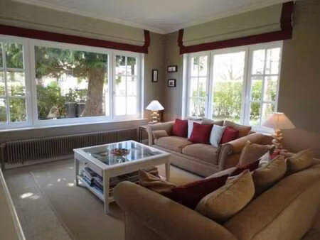 belle villa 4 chambres avec jardin