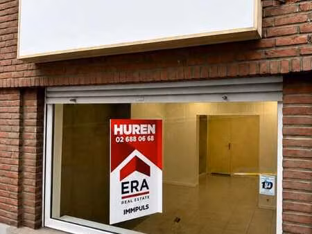commerce prêt à l’emploi avec aménagement polyvalent