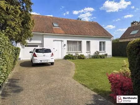 oning met mooi uitzicht op 11 are 87 ca