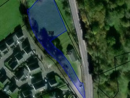 terrain de 2789 m2 dont 800 m2 constructible