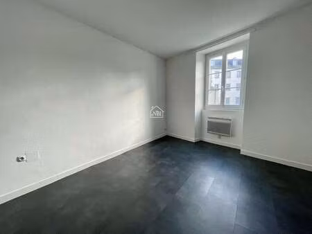 location appartement t1 à laval (53000) : à louer t1 / 28m² laval