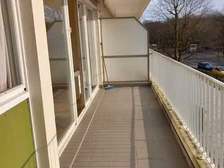 appartement 1 chambre  82m2 + cave - wavre  epc b  lumineux