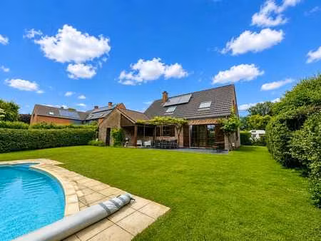 /// sous option /// belle villa 4 façades avec piscine