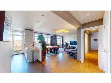 wsl-roodebeek: lumineux appt 116m² 3 ch 3 faç.terrasses 30m²