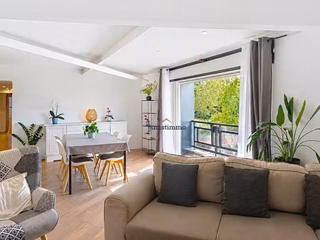 vente appartement 6 pièces 175 m² à camaret-sur-aigues (84850)  235 000 €