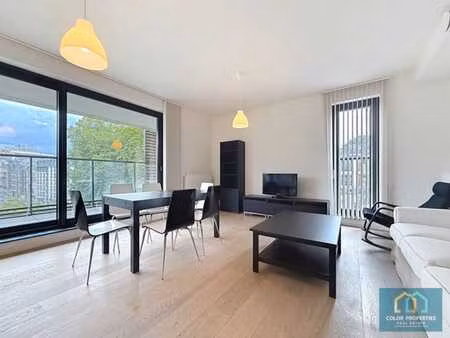 superbe appartement meublé de 102 m² 2ch- terrasse et vues!