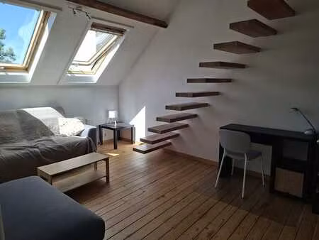 beau studio meublé – face bois de la cambre (bascule)