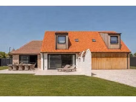 villa entièrement rénovée à vendre à knokke-westkapelle