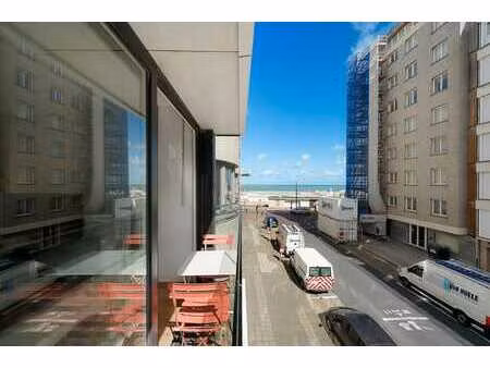 appartement bien aménagé  offrant une belle vue latérale ...