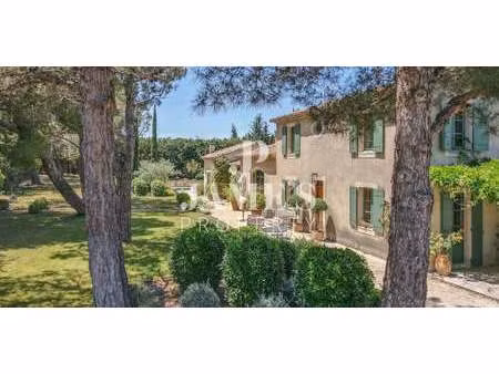 maison avec piscine eygalières (13)