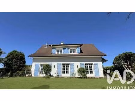 vente maison à saint-armou (64160) : à vendre / 133m² saint-armou