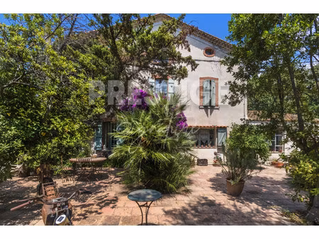 maison de luxe à vendre dans le quartier l'almanarre