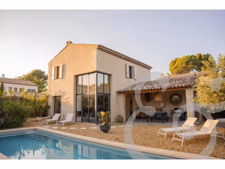 maison de luxe à vendre à eygalières