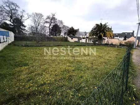 terrain à bâtir en coeur de ville à etables sur mer 225 m2