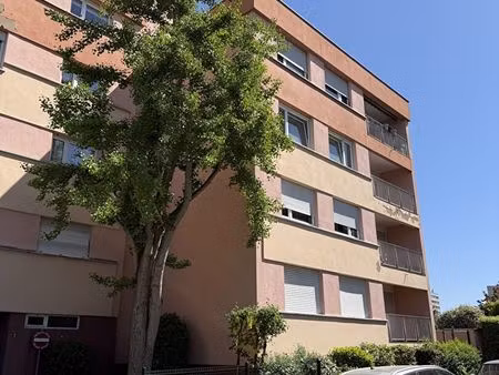 4p 94m² avec balcon ouest