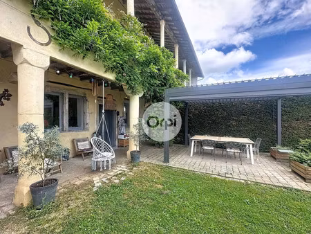 maison de luxe à vendre à taluyers