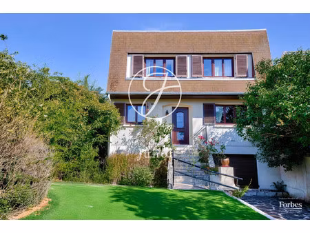 maison de luxe à vendre dans le quartier jonchere-malmaison-saint cucufa