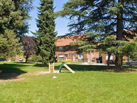 maison 3 façades avec garage - jardin - 3 ch à châtelineau