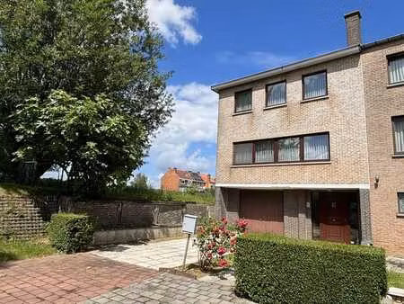maison 3 façades 3ch. dans un clos au quartier mariadal