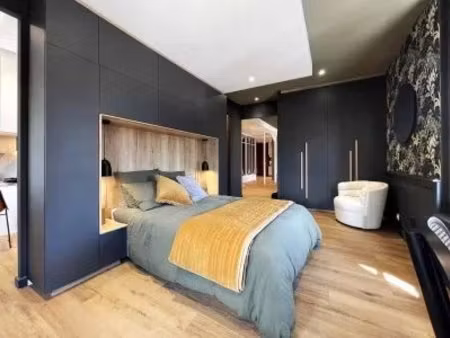 superbe 5 pieces dernier etage avec terrasse