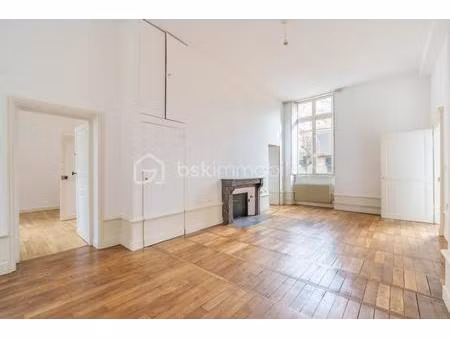 dijon place st michel : appartement t3 73m² 2 chambres  rez-de-chaussée