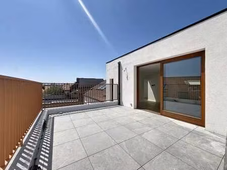 tva 6%!! place stephanie/ penthouse 3 chambres+ terrasse