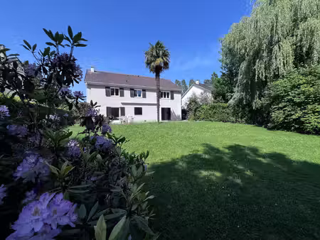 maison 200 m² voisins-le-bretonneux