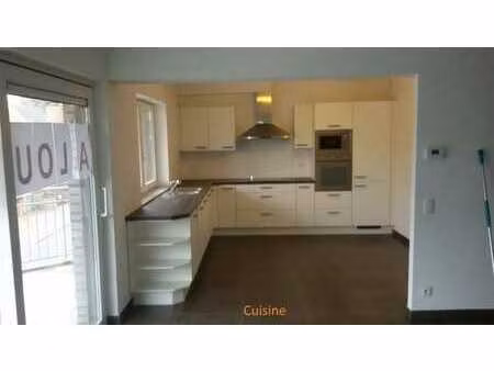 superbe appartement 130m² 2 terrasses parking privé peb a