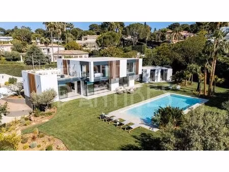 villa de 9 pièces de luxe en location antibes  france