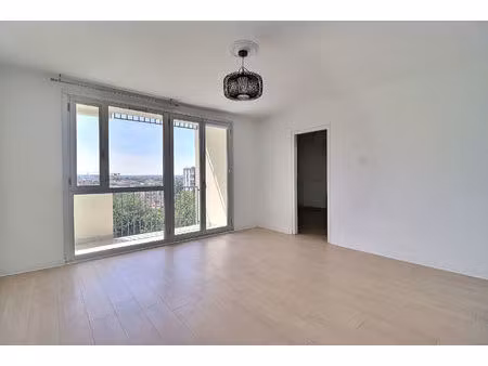 appartement colombes 3 pièce(s) 64 m2