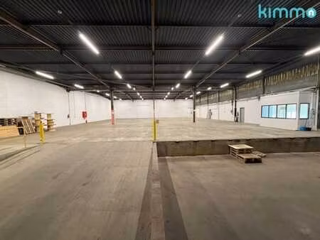 hangar / box de stockage securise