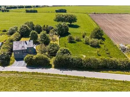 villa 4 ch. + bureau sur 23a 16ca  peb en classe