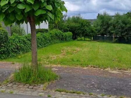 terrain constructible 606m² à malmedy