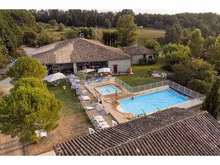 vente locaux professionnels 30 pièces 850 m² à puycelci (81140)  850 000 €