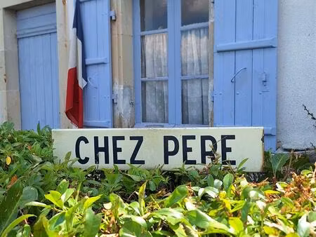 belle maison et grange