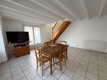 location maison 3 pièces 81 m² à mareuil-sur-lay-dissais (85320)  640 €