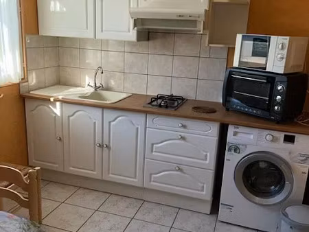 location meublée appartement 1 pièce 28 m² à bourges (18000)  430 €