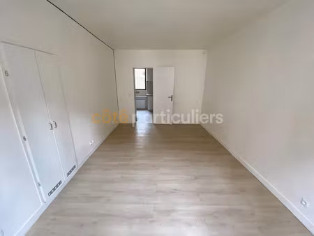 location appartement 1 pièce 27 m² à montlhéry (91310)  604 €