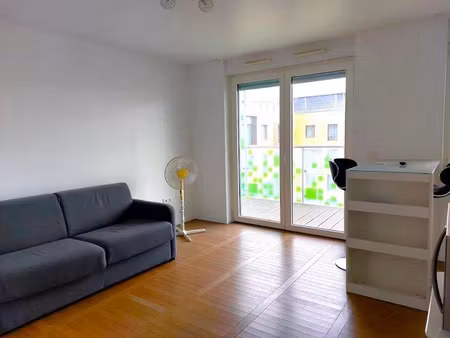 location appartement 1 pièce 30 m² à courbevoie (92400)  1 050 €