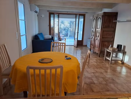 location meublée appartement 2 pièces 59 m² à pertuis (84120)  700 €