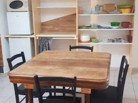 location meublée appartement 2 pièces 47 m² à pierrelatte (26700)  700 €