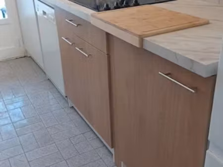location meublée appartement 3 pièces 69 m² à toulon (83000)  1 120 €