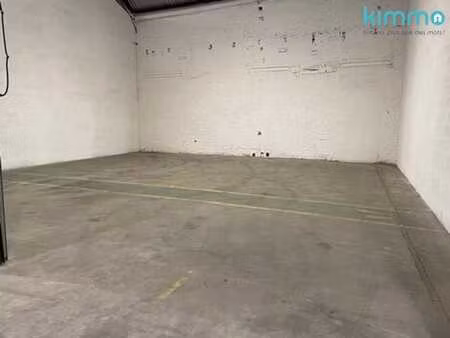 hangar / box de stockage securise