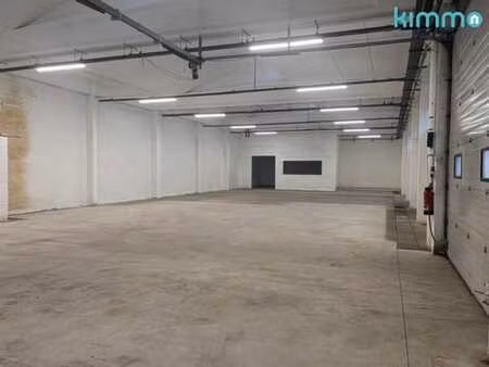 hangar / box de stockage securise