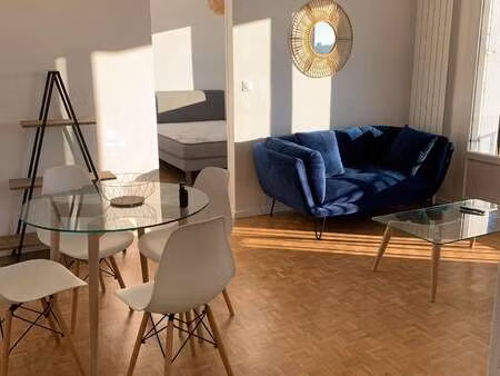 location appartement 2 pièces à nantes (44000) : à louer 2 pièces / 43m² nantes