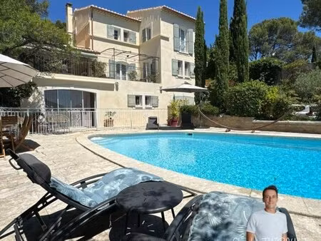 villa d'exception avec vue dominante  piscine et appartement indépendant – saint-roman