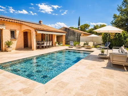 a vendre  villa  120 m²  piscine  tourrettes  83440  var