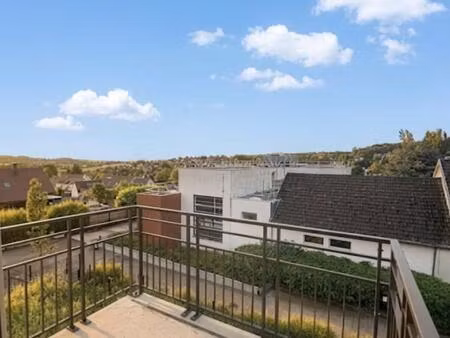 4 pieces en dernier etage avec balcon