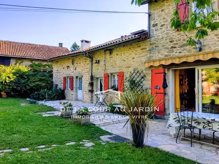 une ancienne ferme au charme bucolique