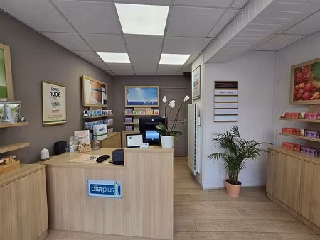 location commerce chatellerault 40 m²